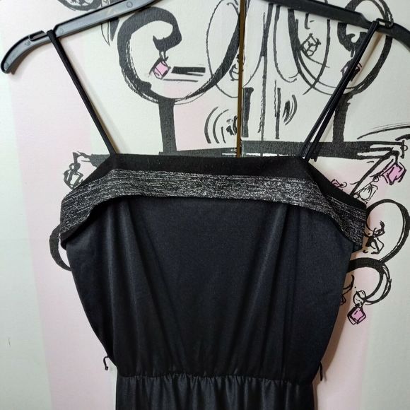 Size 8 Black Strappy Glitter Top Cinched Elastic Waist Below Knee Dress - Picture 2 of 7